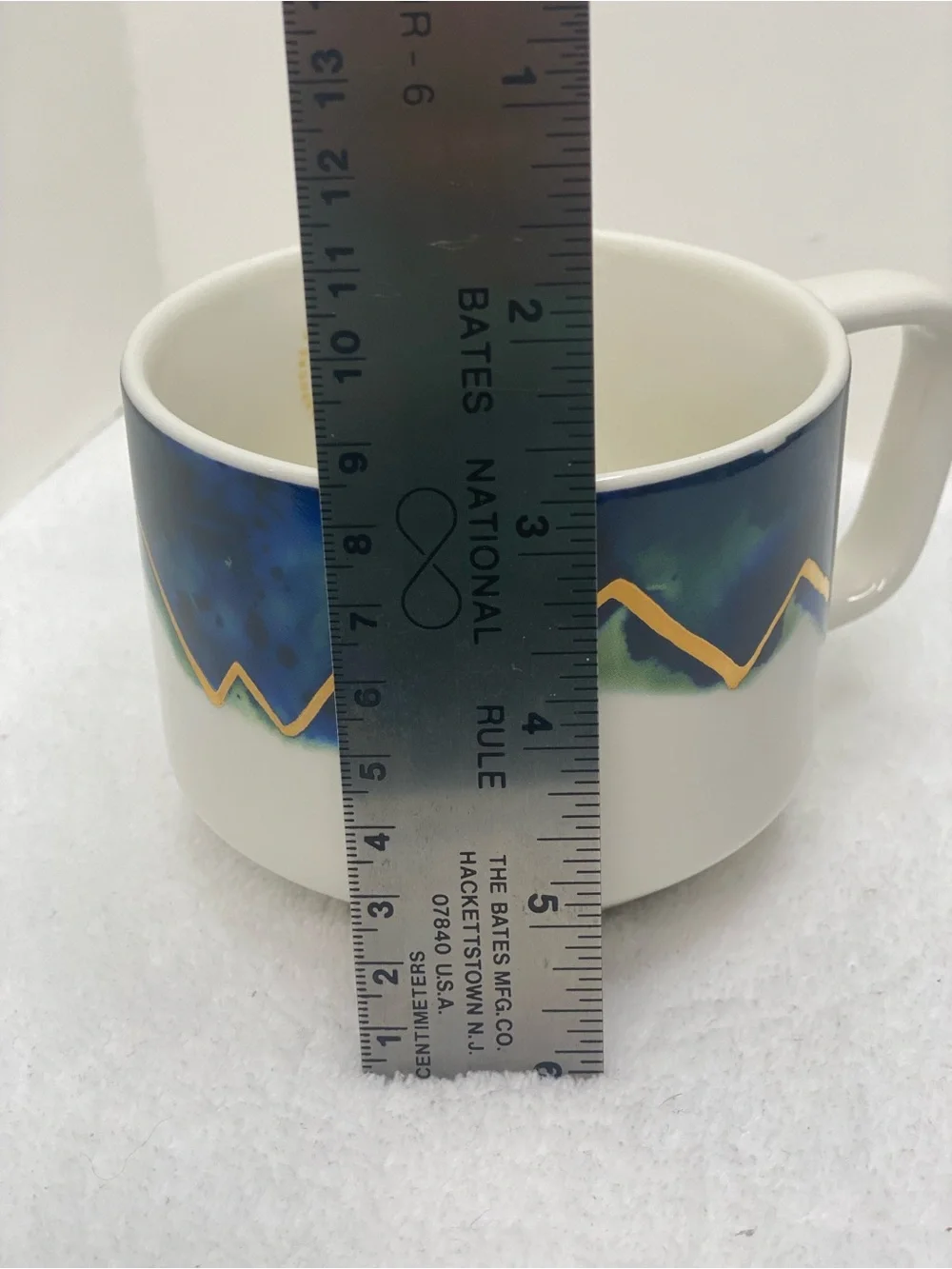Starbucks 2015 Artisan Series 06/08 12 ounce Coffee Mug Mountain Design Gold RIm